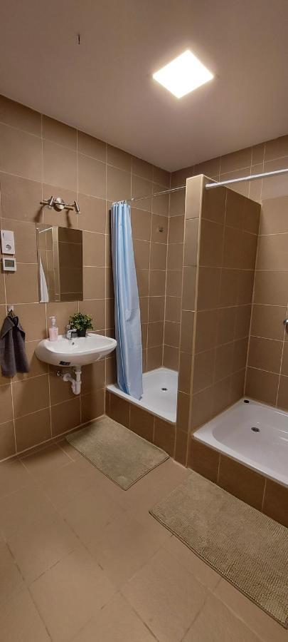K21 Party Apartment Hotel With Inhouse Ruin Pub Budapeszt Zewnętrze zdjęcie
